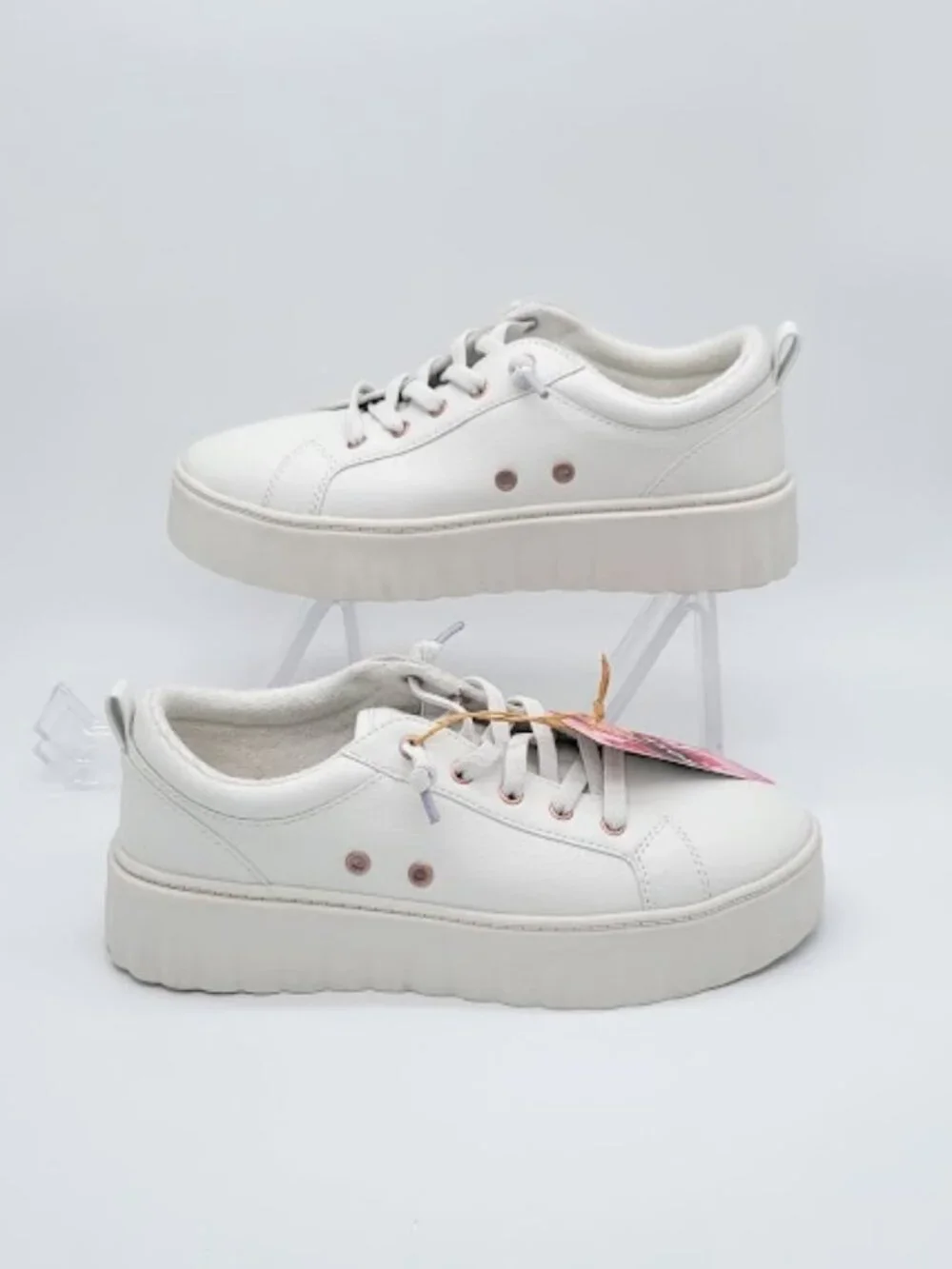 ROXY Women’s Sheilahh White Low Top Platform Sneakers Size 9 NWT